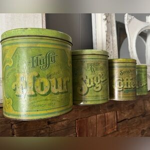 BALLONOFF | Vintage Retro 70’s Complete set of canisters. Shabby Chic